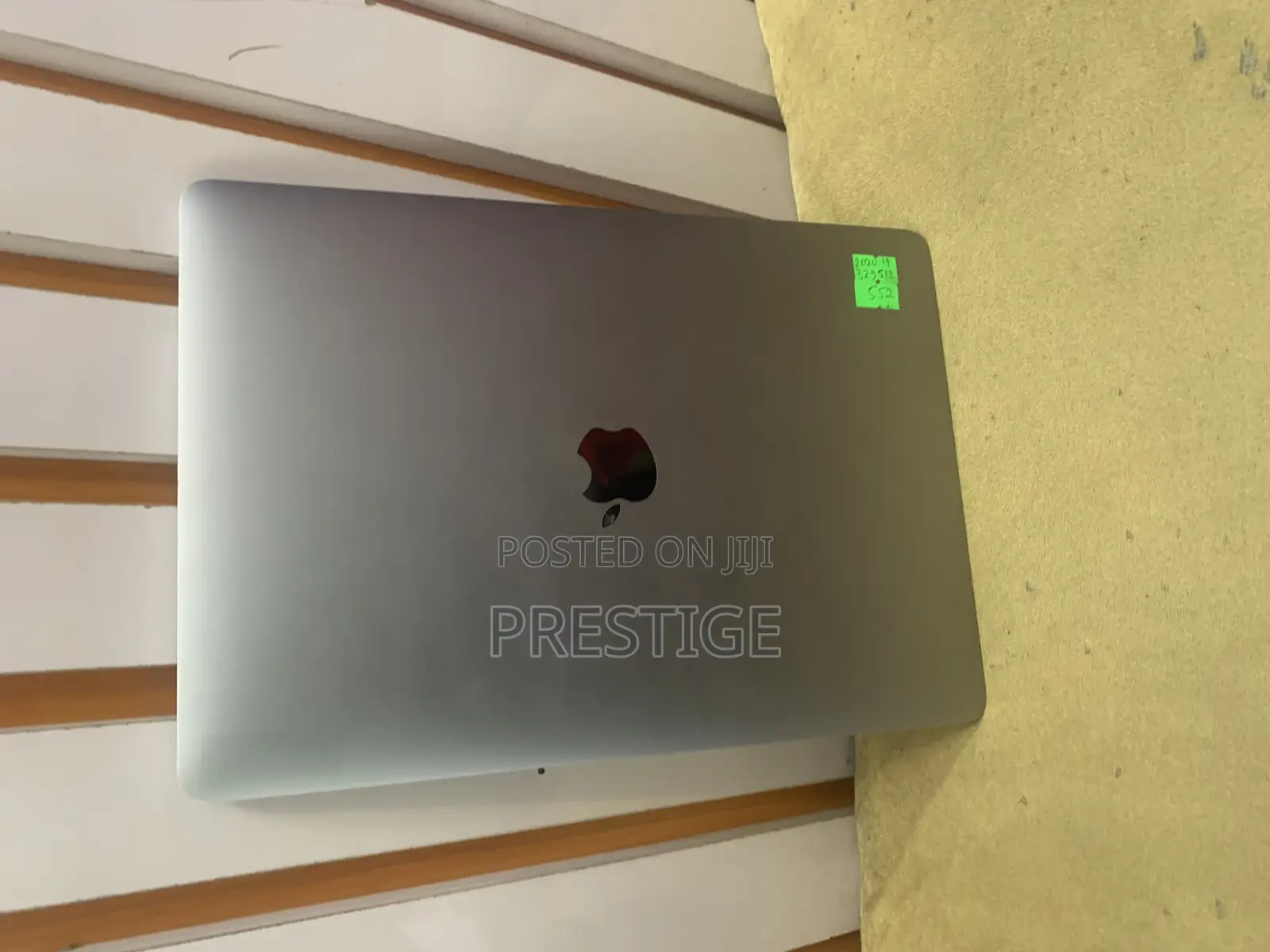 Laptop Apple MacBook Pro 2020 32GB Intel Core i7 SSD 512GB