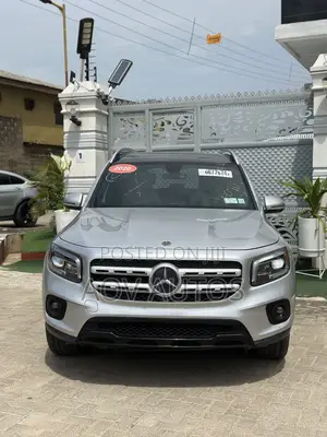 Mercedes-Benz GLB-Class GLB 250 4MATIC 2020 Silver