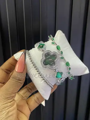 Green Female Set