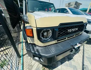 New Toyota Land Cruiser 79 Series 2025 Gold