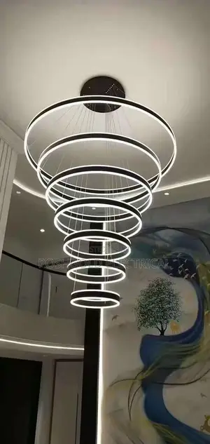 Luxury Focus Modern 7 Ring Chandelier
