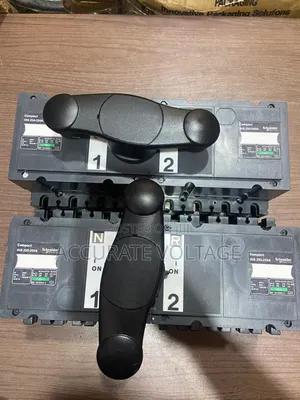 250a 4p Schneider Isolator Switch/Changeover