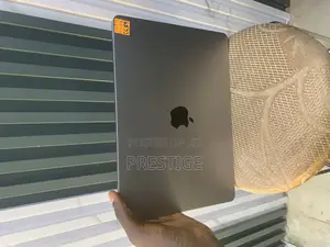 Laptop Apple MacBook Air 2024 M3 13-inch 16GB Apple M3 SSD 512GB