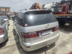 Toyota Previa 2002 Gray