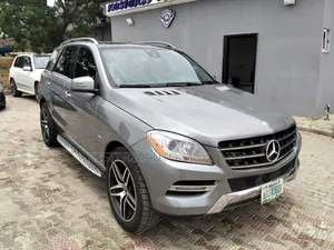 Mercedes-Benz M Class ML350 4dr SUV (3.5L 6cyl 7A) 2015 Gray