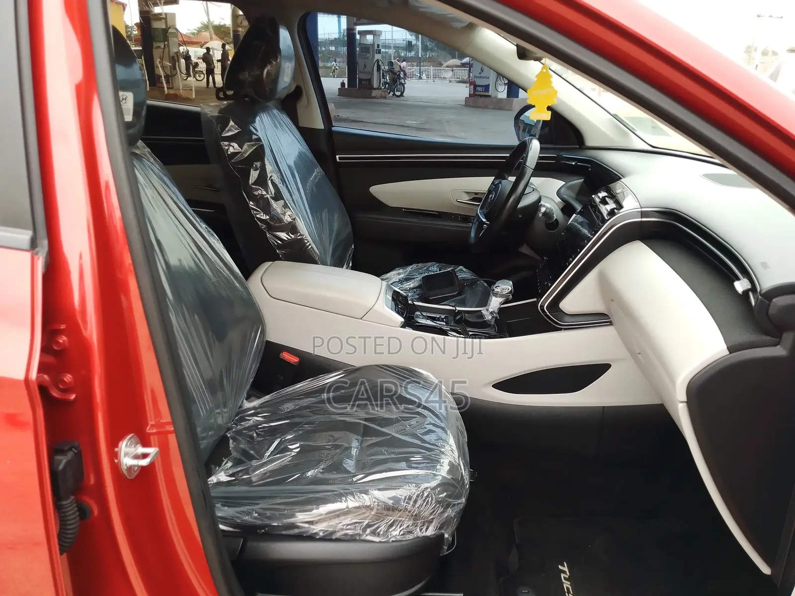 Hyundai Tucson 2022 Red
