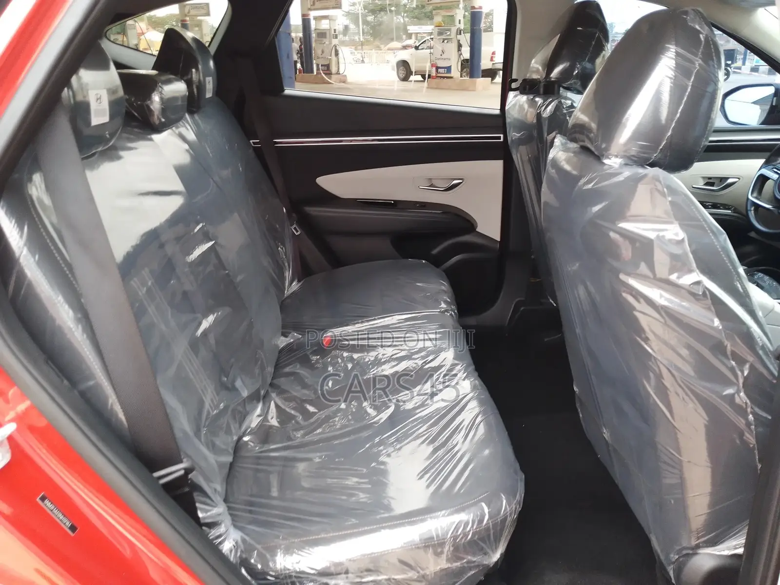 Hyundai Tucson 2022 Red