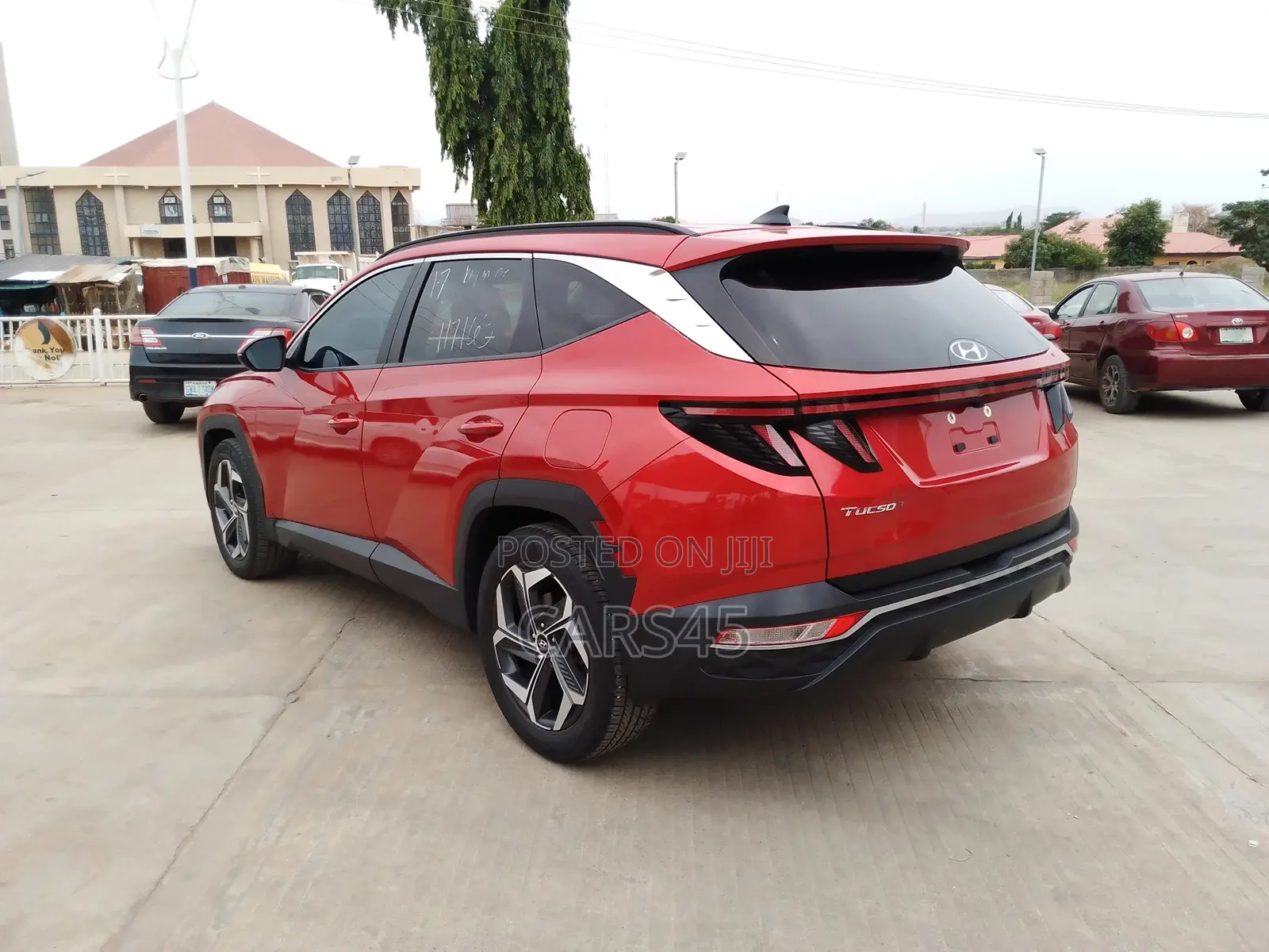 Hyundai Tucson 2022 Red
