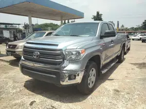 Toyota Tundra 2015 Silver
