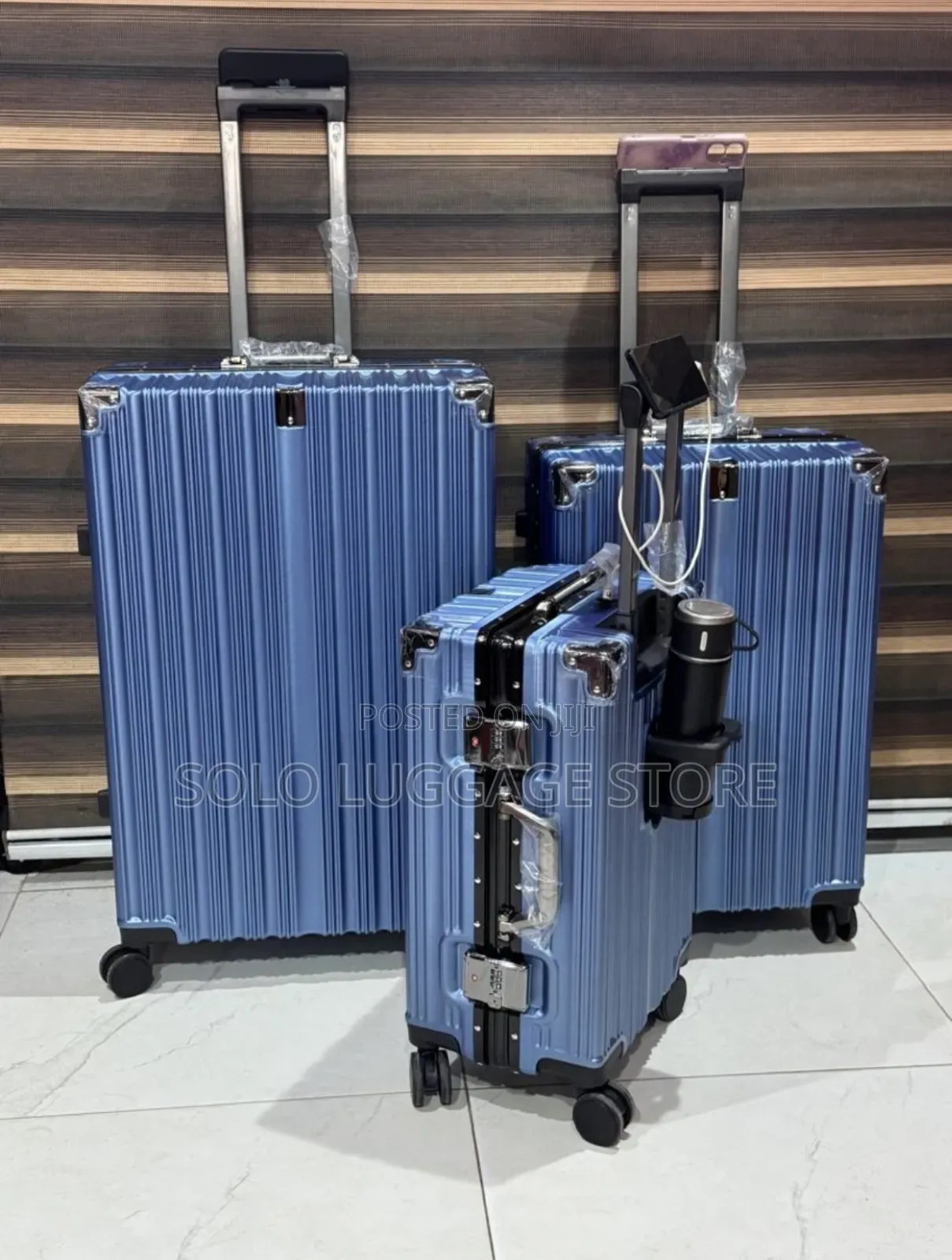 By Three Usb Aluminum Luggage
