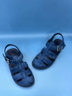0*Brand New Louis Vuitton Venice Sandals* *Available in Sizes