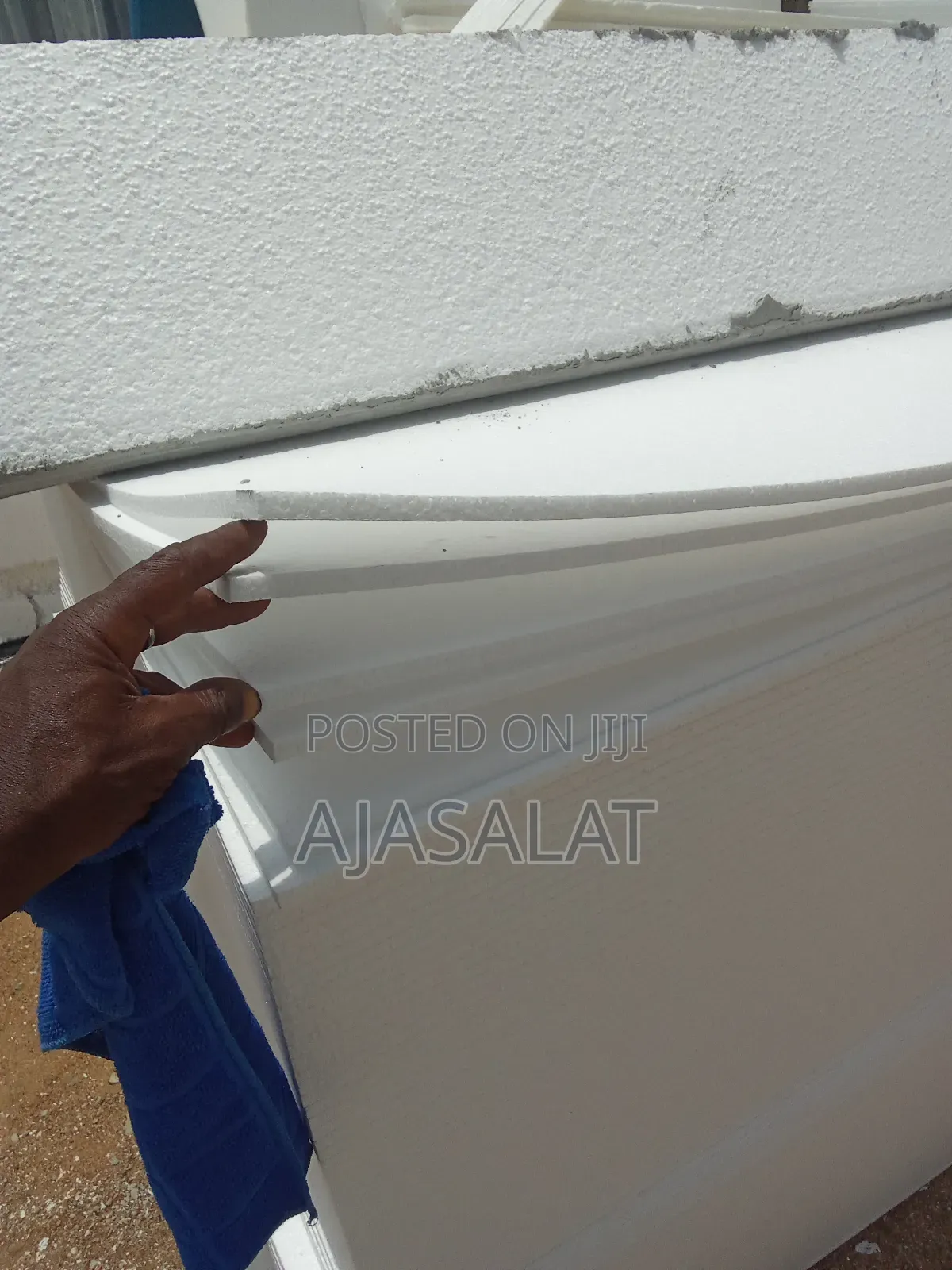 1 C M Polystyrene Board and Parapet