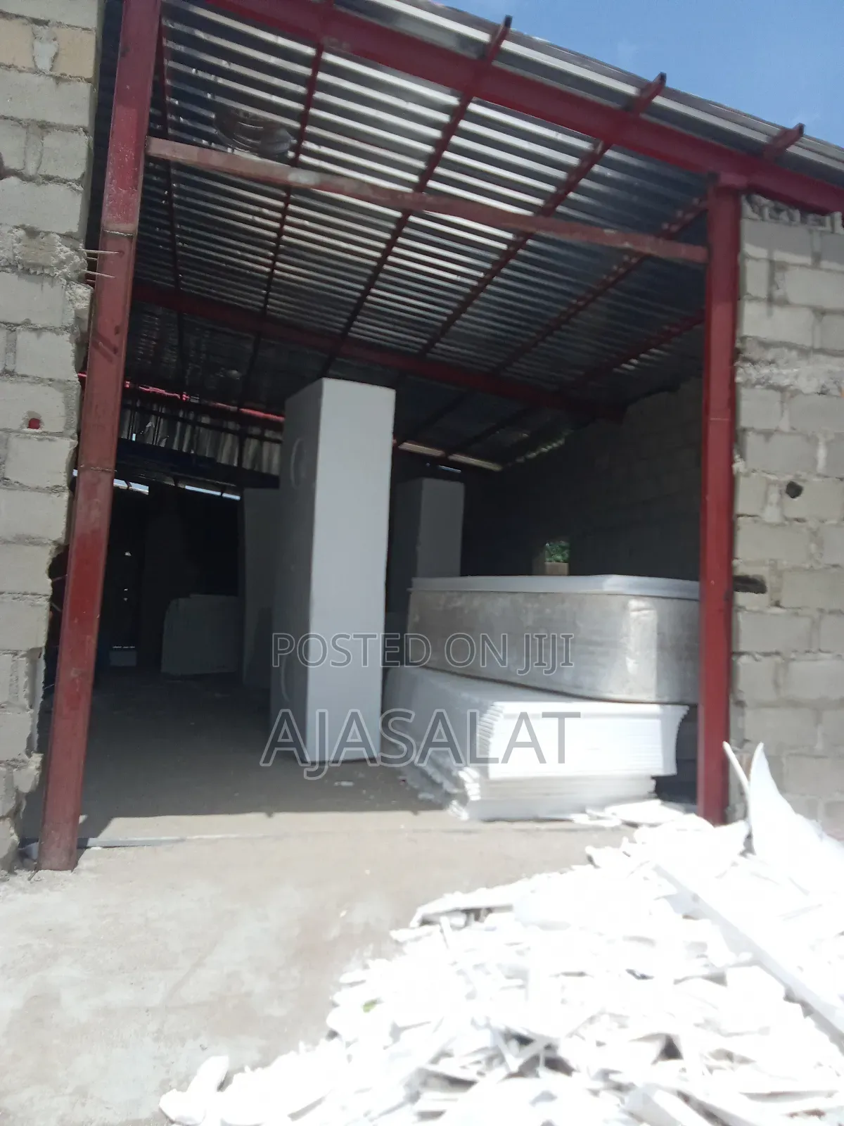 1 C M Polystyrene Board and Parapet