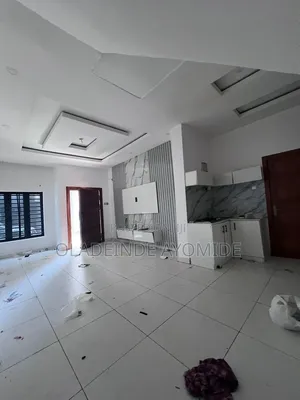Mini Flat in Lakeville Estate, Agungi for rent