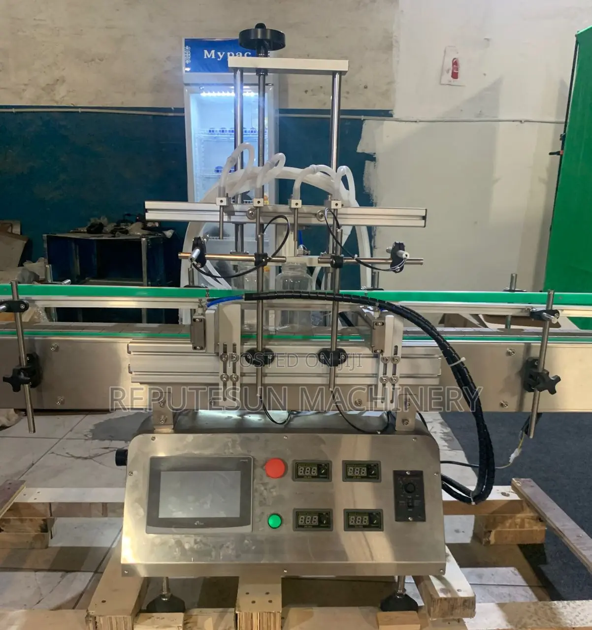 Automatic Liquid Filling Machine
