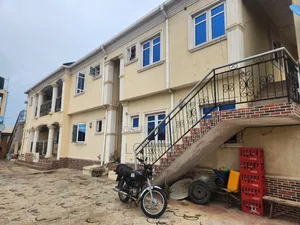6bdrm Block of Flats in Adetokun Estate for sale