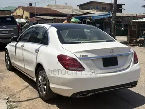 Mercedes-Benz C300 2016 White