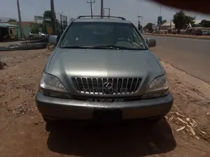 Lexus RX 2000 Green