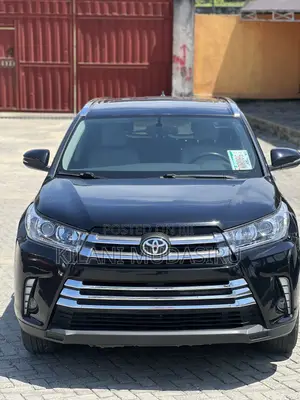Toyota Highlander XLE V6 4x4 (3.5L 6cyl 6A) 2016 Black