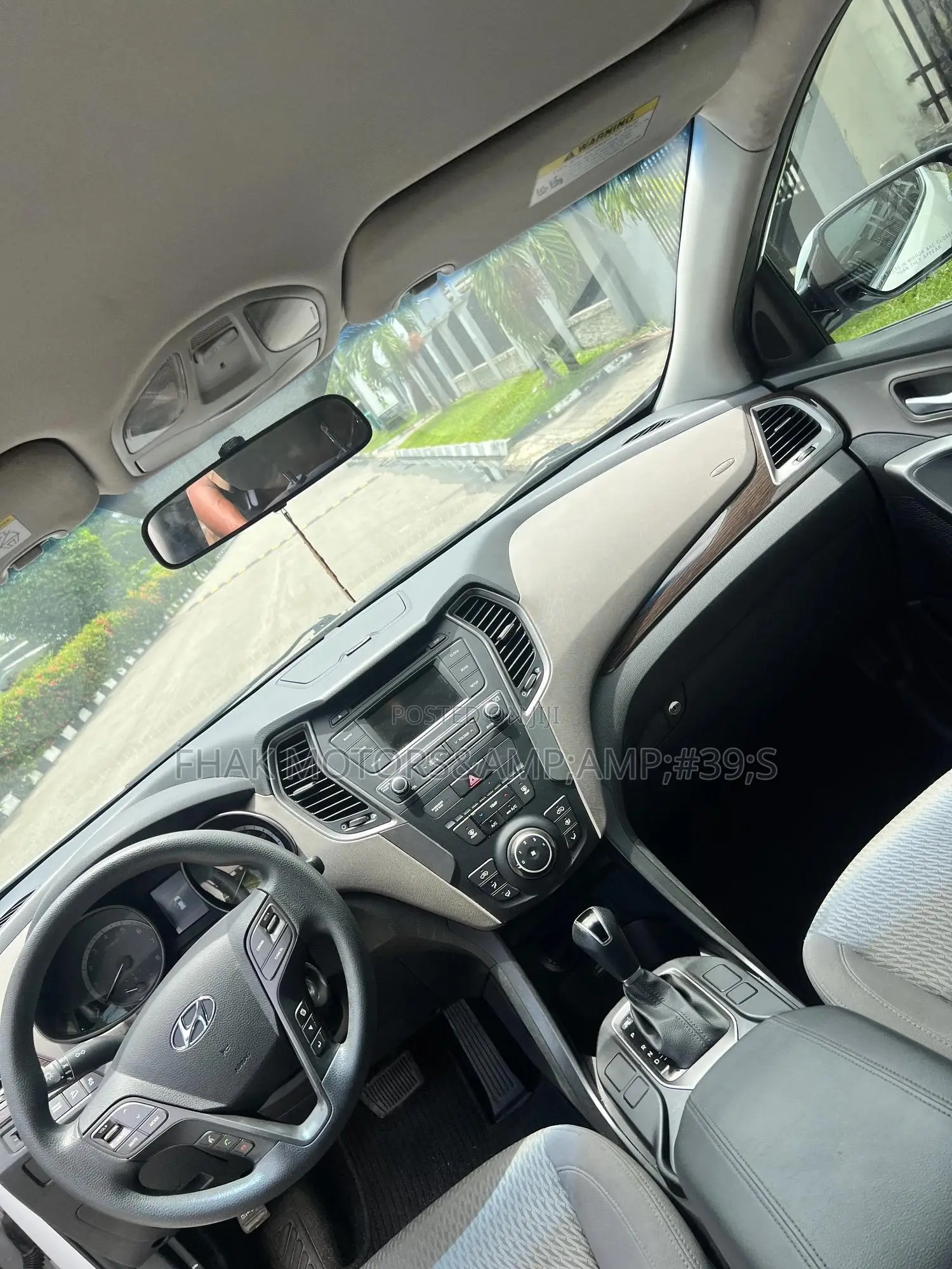 Hyundai Santa Fe SE AWD 2018 White