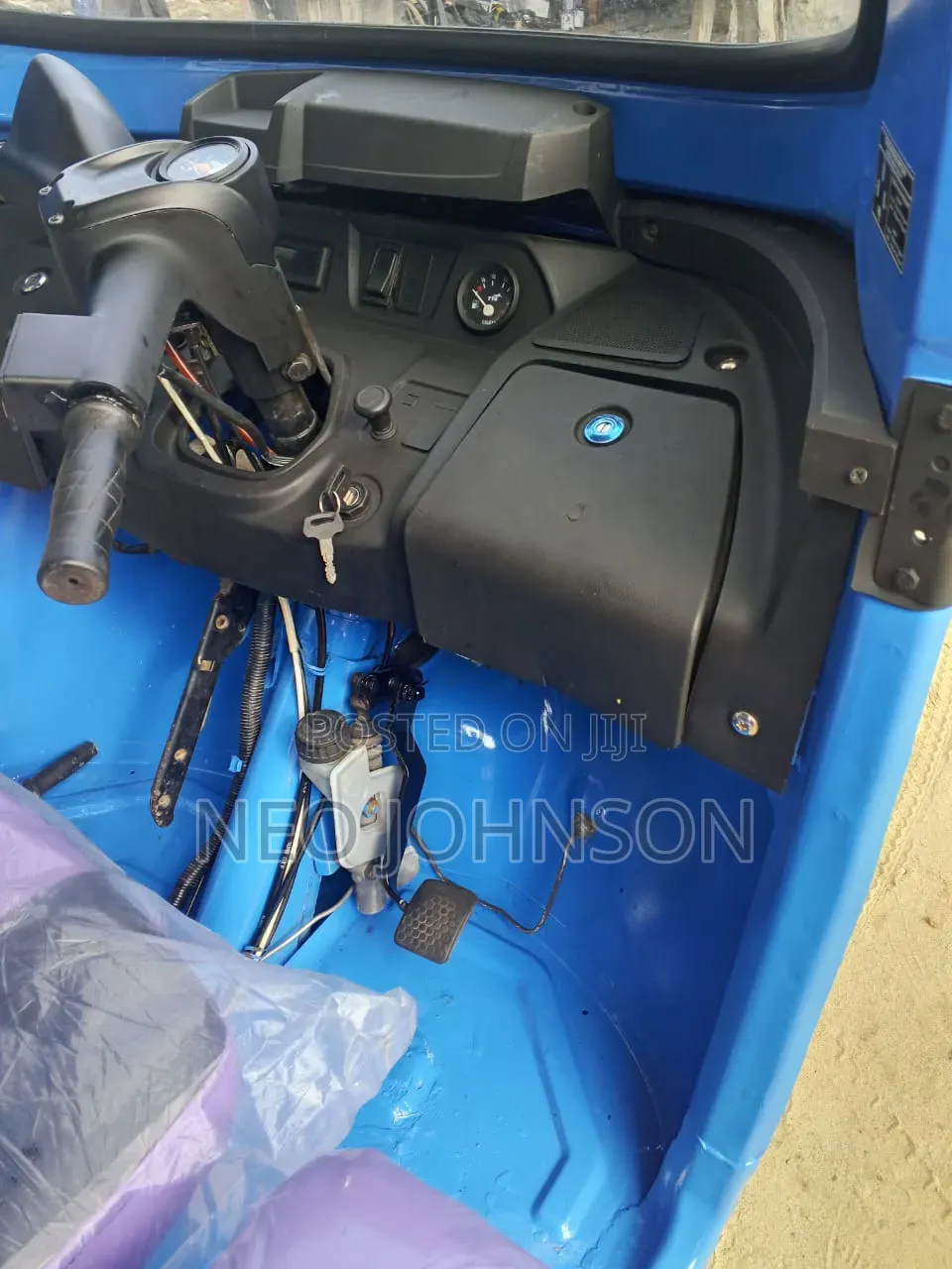 TVS Apache 160 4V 2024 Blue