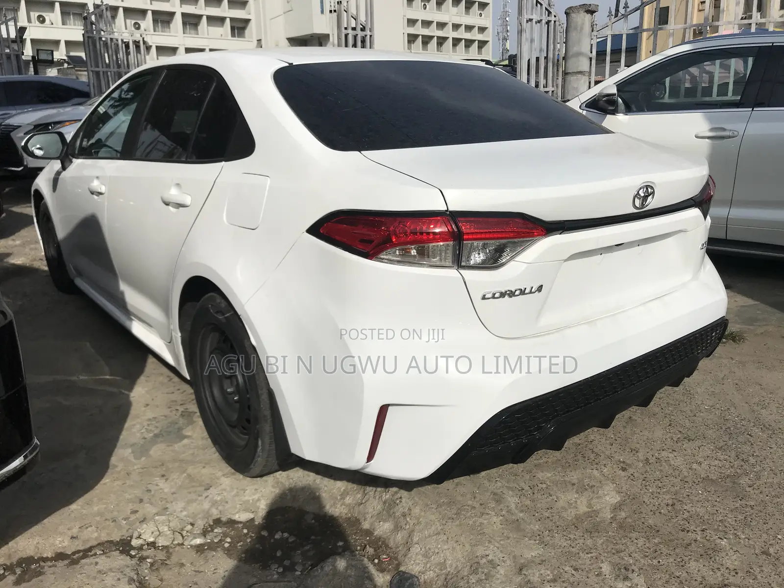 Toyota Corolla LE 2022 White