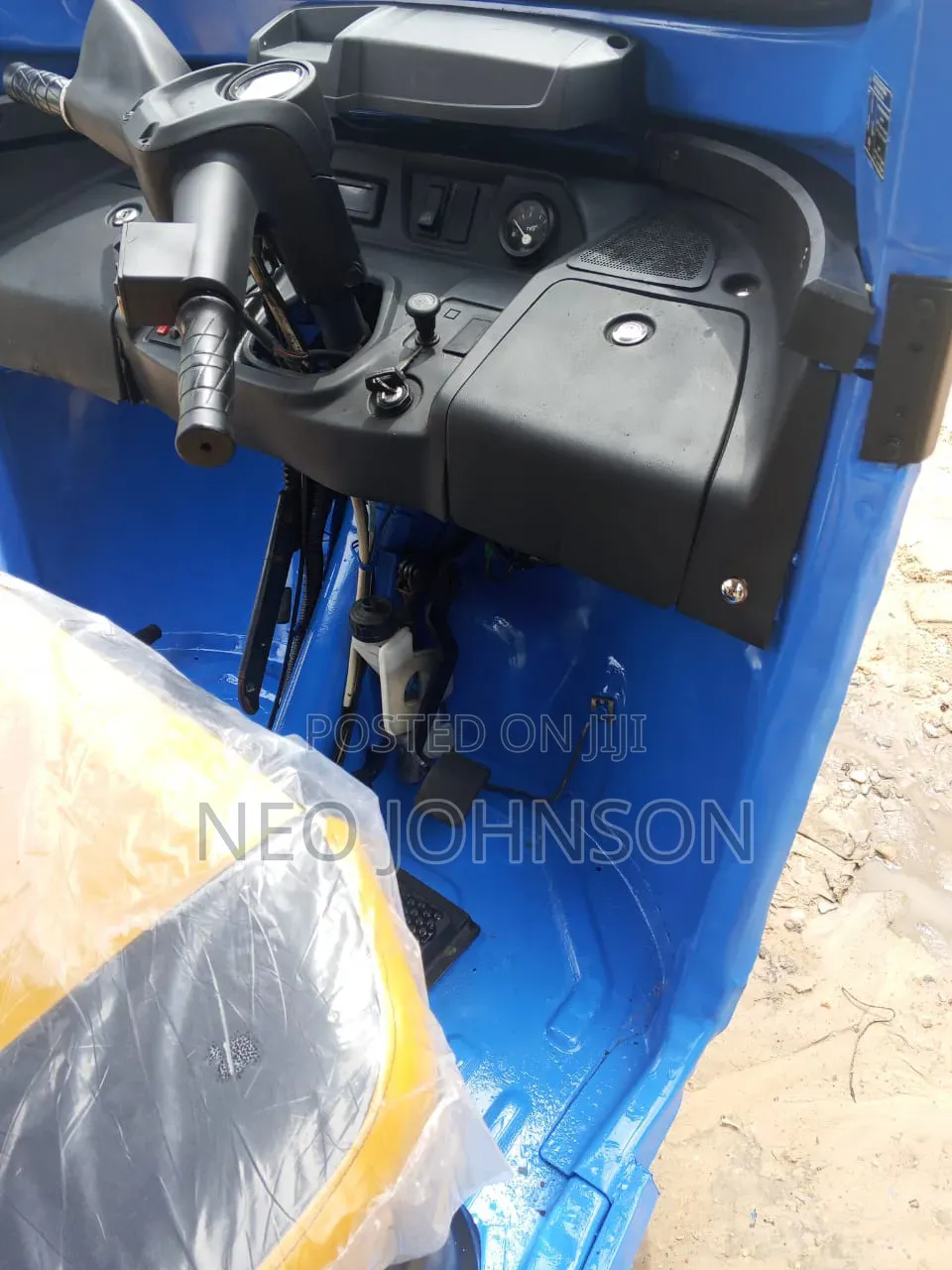 TVS Apache 160 4V 2024 Blue