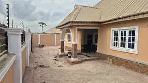 3bdrm Bungalow in Eleyele for sale
