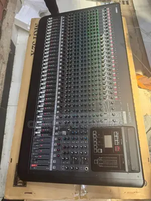 Yamaha Mgp32x 32-Channels Mixing Console