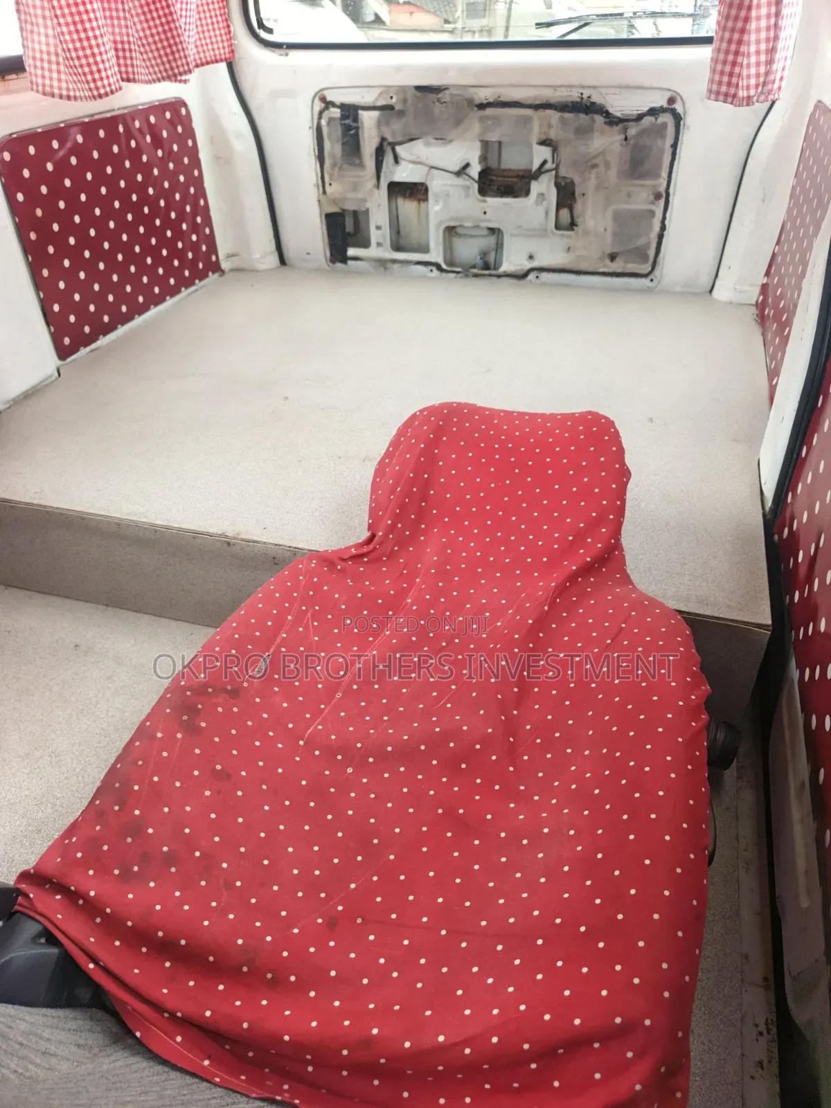 Suzuki APV Minibus 1993 Red