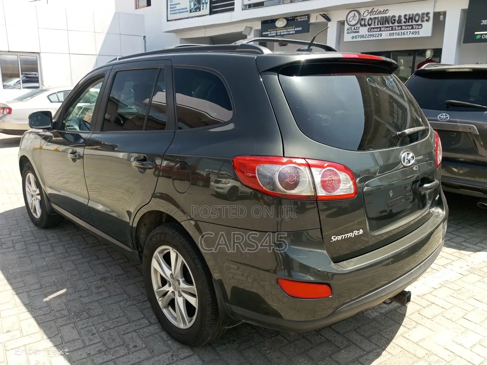 Hyundai Santa Fe 2012 Gray