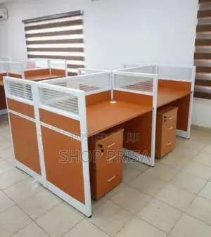 Original 4-Person Office Workstation With Partitions