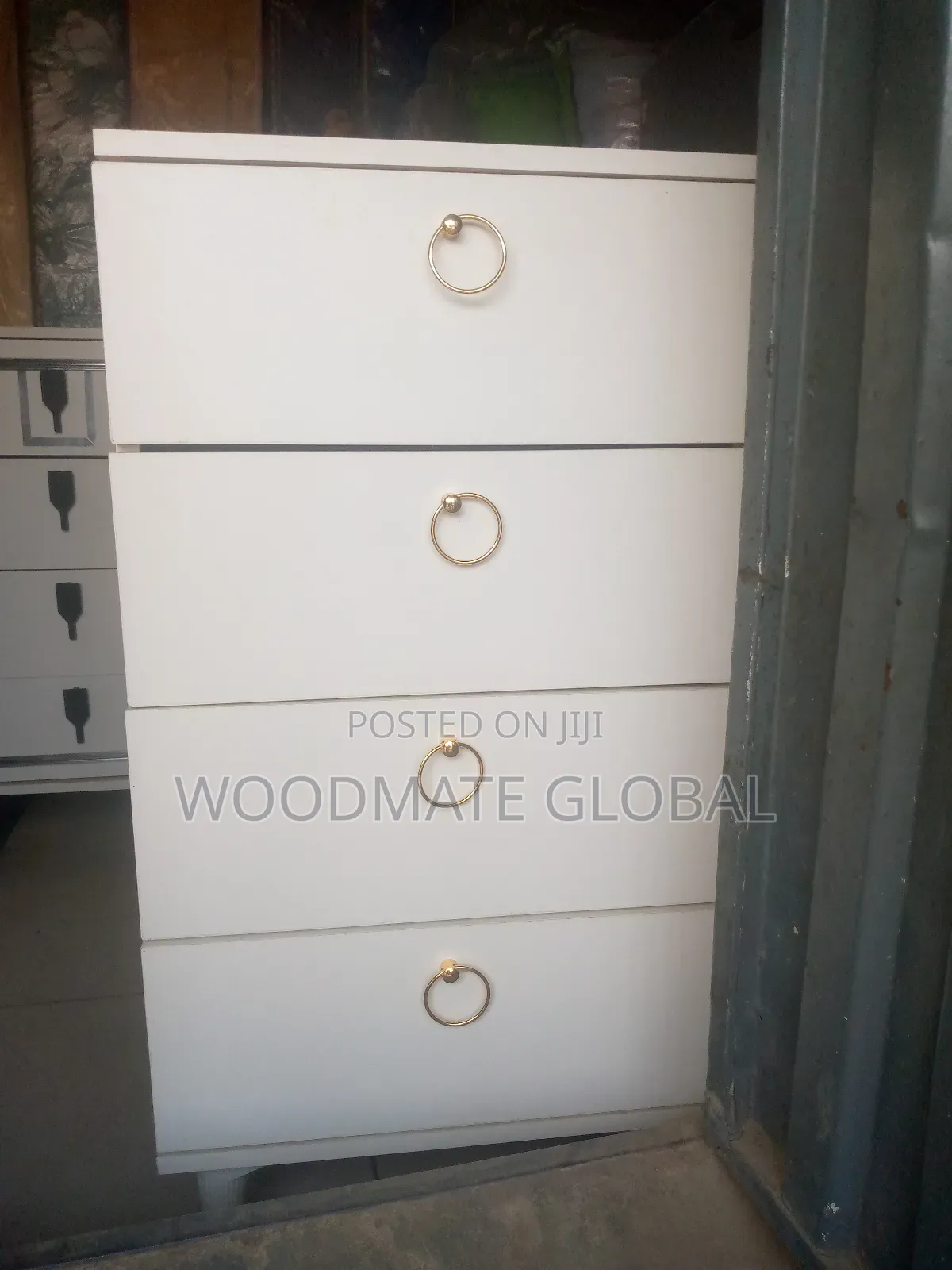 Make Up Cabinet