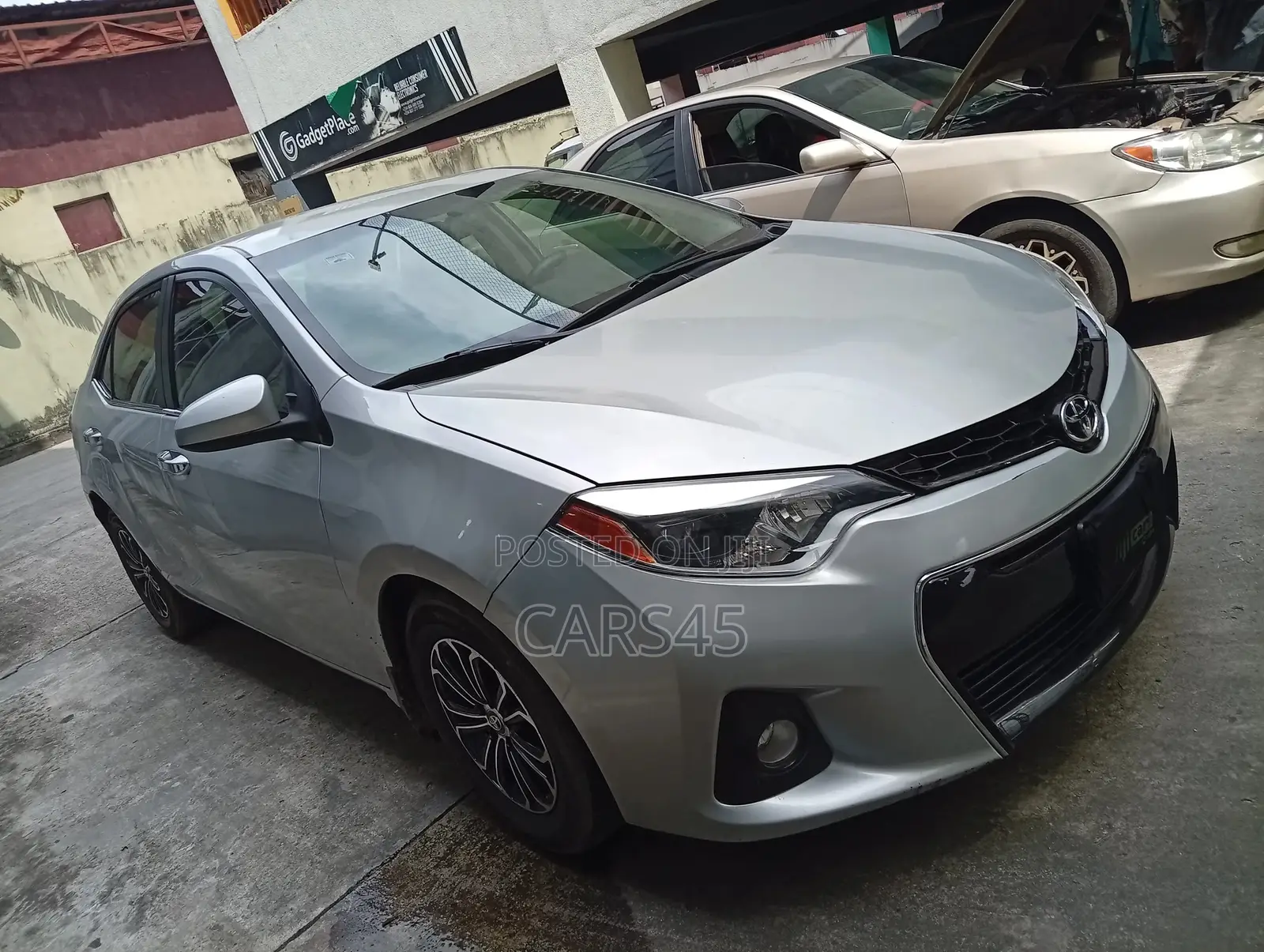 Toyota Corolla 2016 Silver