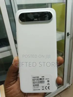 New Tecno Pova 128 GB White