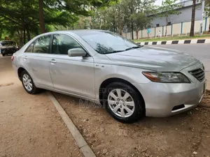 Toyota Camry Hybrid 2010 Silver