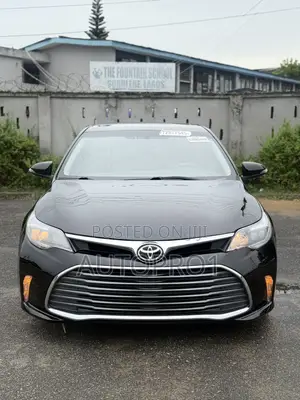 Toyota Avalon XLE Premium Sedan FWD (3.5L 6cyl 6A) 2013 Black
