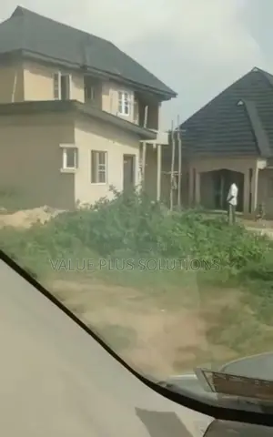 7bdrm Bungalow in Surulere, Soka for sale