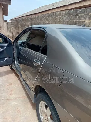 Toyota Corolla 2005 Gray