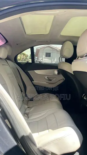 Mercedes-Benz C300 Luxury 4matic Sedan AWD (2.0L 4cyl 7A) 2017 Gray