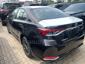 Toyota Corolla Hybrid SE 2025 Black