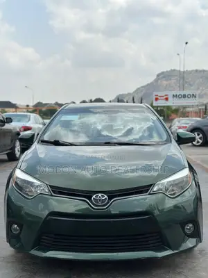 Toyota Corolla 2015 Green