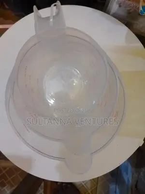 Metric Measuring Cups (3 in 1)