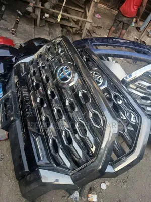 Front Grill Toyota Tundra 2024