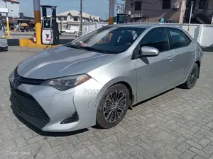 Toyota Corolla 2019 Silver