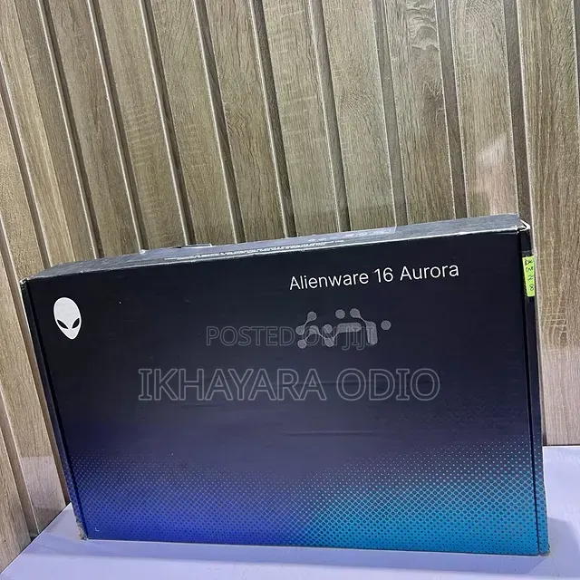 Laptop Alienware 16 Aurora 32GB Intel Core Ultra 9 SSD 1T