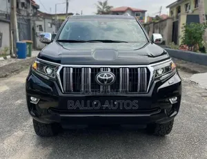 Toyota Land Cruiser Prado 2022 Black