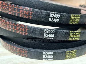 B2400 Fan Belt