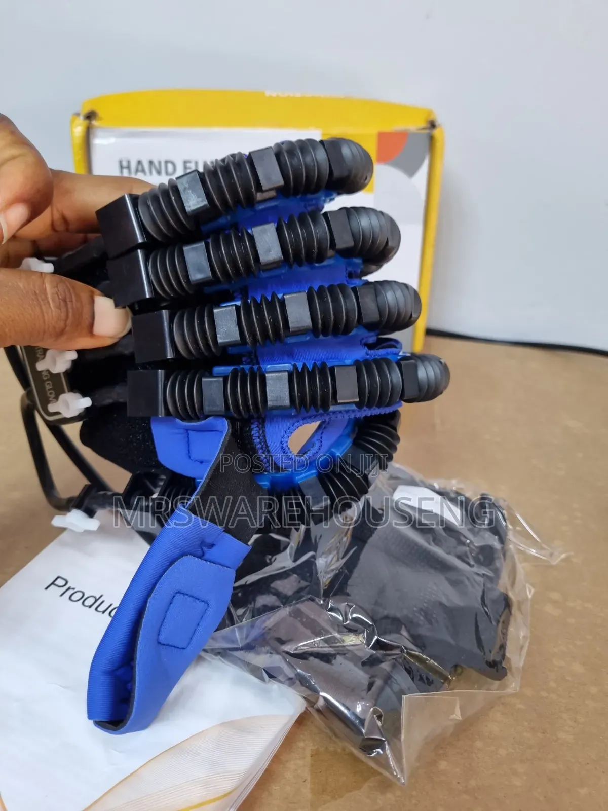 Rehabilitation Robot Gloves Promoting Blood Circulation/Hand Stiffness