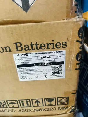 2.56kwh 24v Luxwatt Solar Lithium Ion Battery